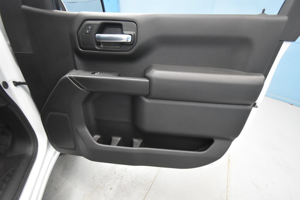 Used 2025 Chevrolet Silverado 1500 W/T w/ Trailering Package AWD/4WD image 24