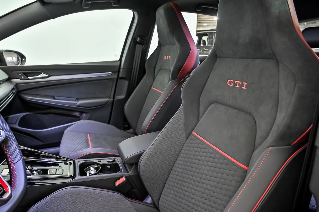 New 2026 Volkswagen GTI SE FWD image 8