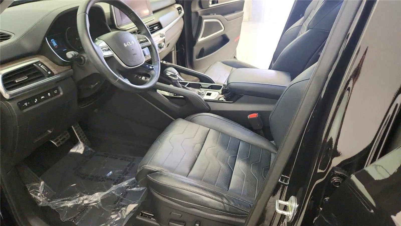Used 2022 Kia Telluride SX w/ SX Prestige Package image 22