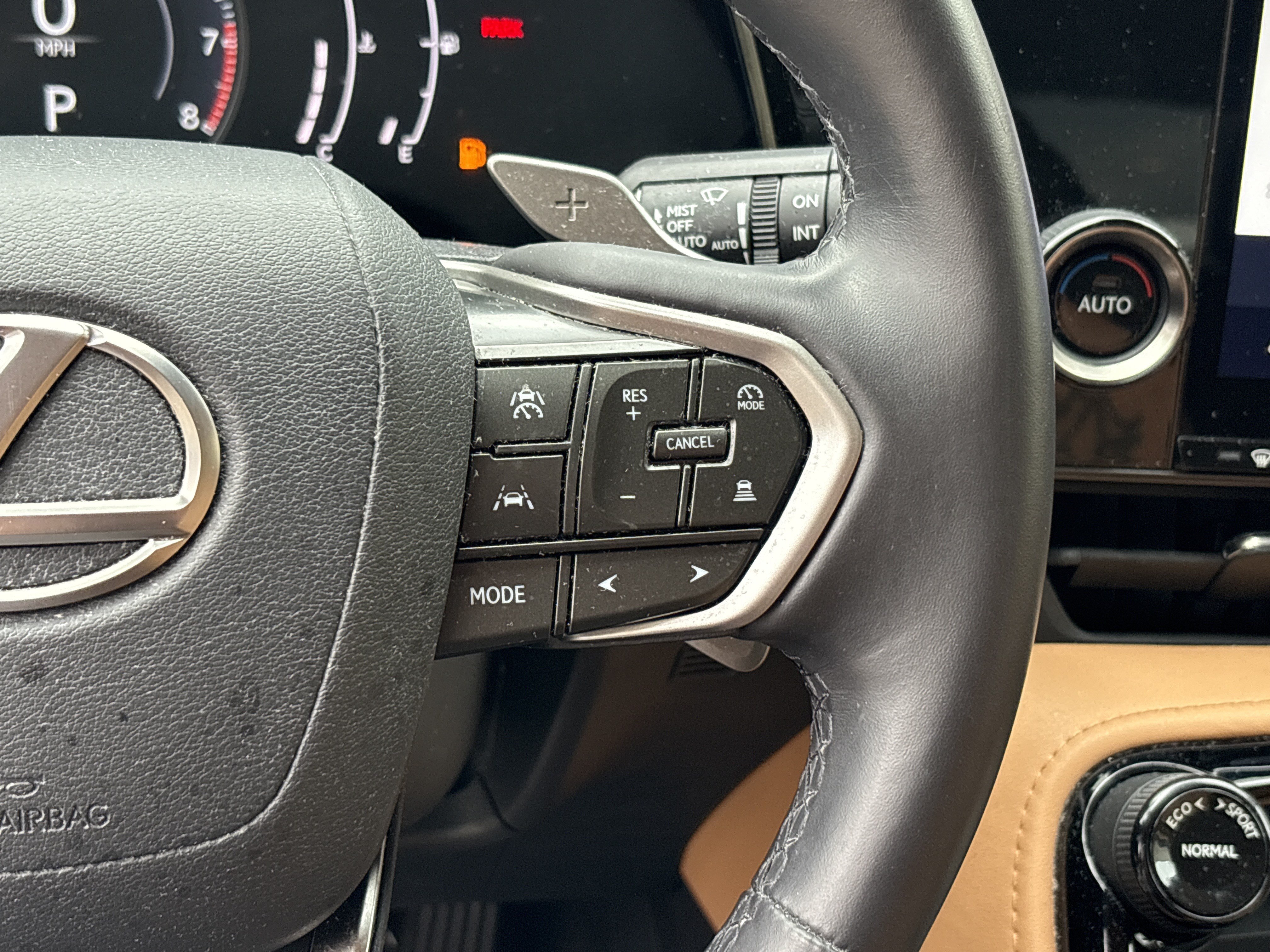 Used 2024 Lexus NX 250 FWD w/ Towing Package (2000 Lbs) image 20
