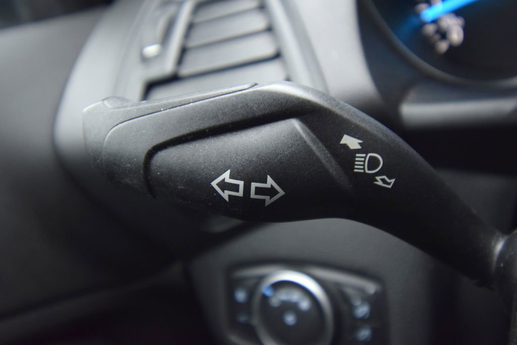 Used 2019 Ford Escape SE image 38