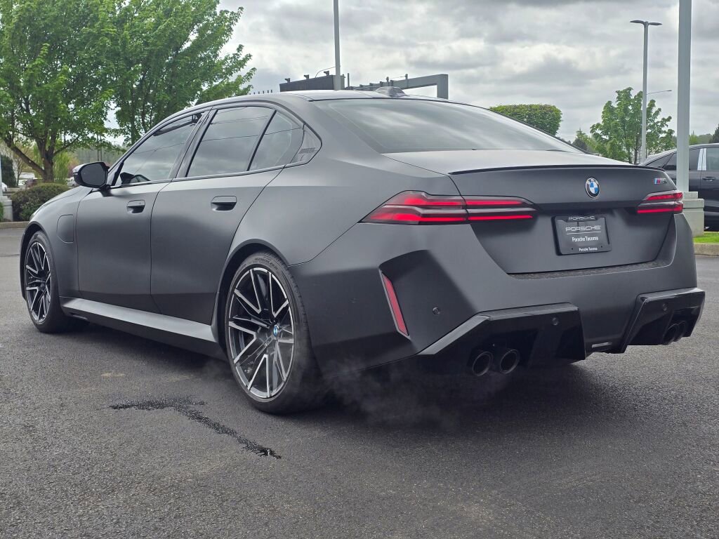 Used 2026 BMW M5 image 3