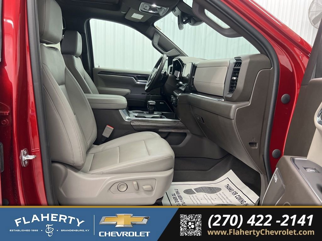 Used 2024 Chevrolet Silverado 1500 LTZ w/ LTZ Premium Package image 15