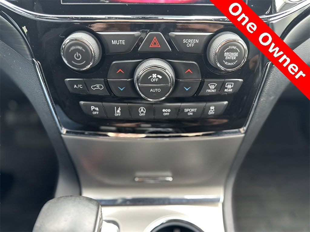 Used 2021 Jeep Grand Cherokee Laredo X image 24