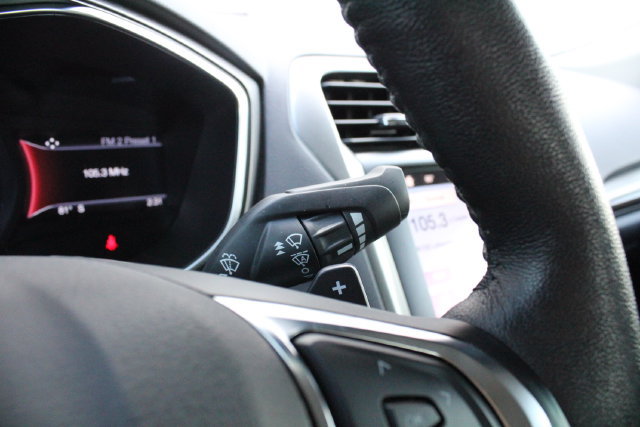 Used 2019 Ford Fusion SEL FWD image 14