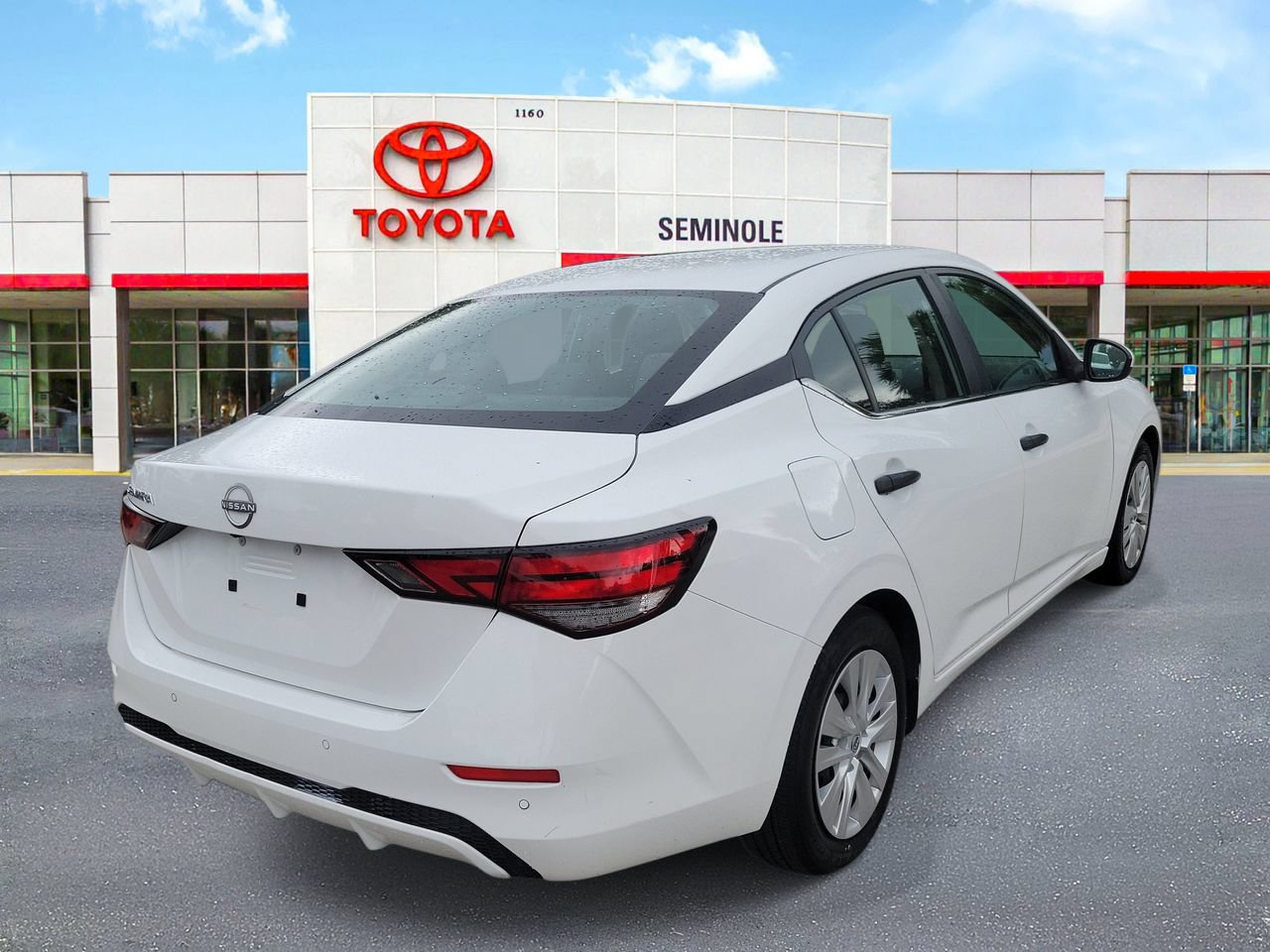 Used 2024 Nissan Sentra S FWD image 3