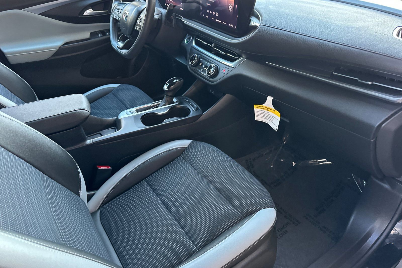 Certified 2024 Buick Envista Preferred w/ Advanced Safety Package image 20