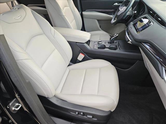 Used 2022 Cadillac XT4 Luxury image 19