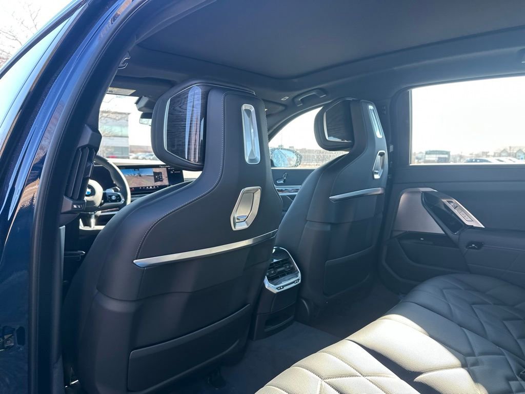New 2026 BMW 760i xDrive image 21