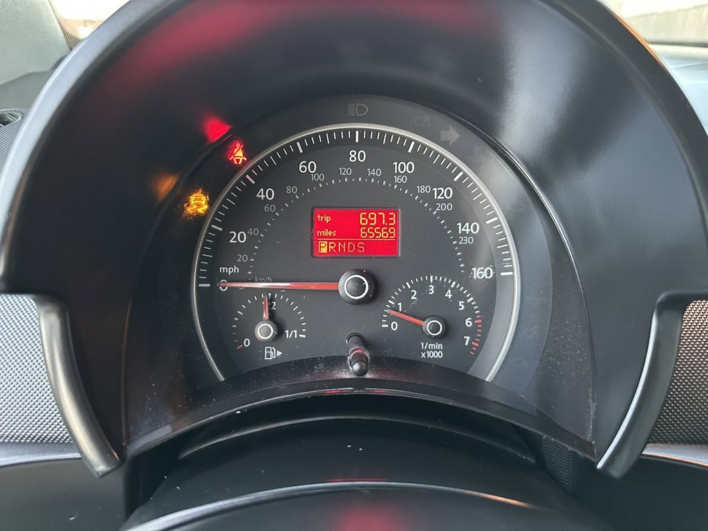 Used 2010 Volkswagen Beetle Coupe image 26