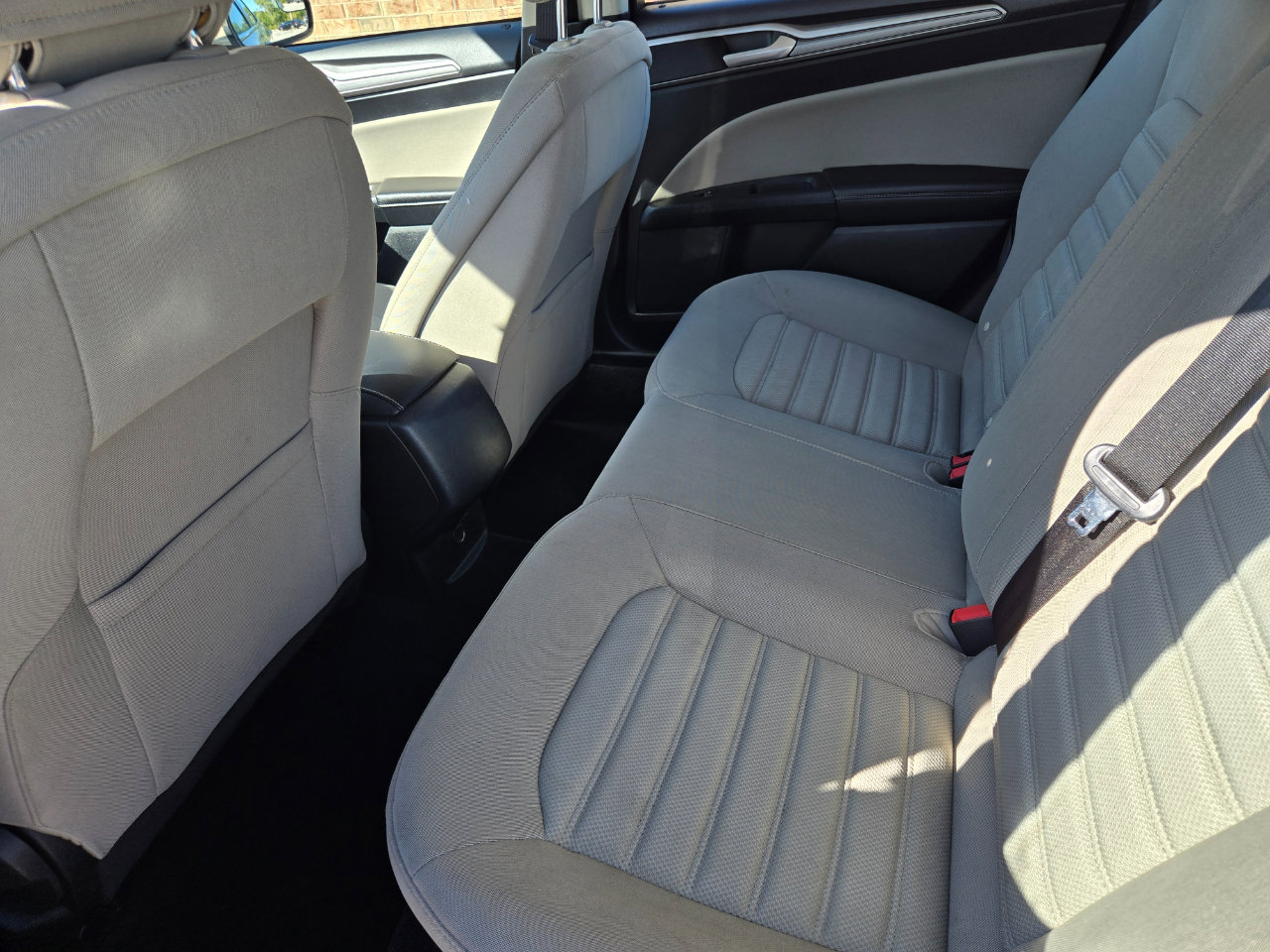 Used 2018 Ford Fusion S image 19