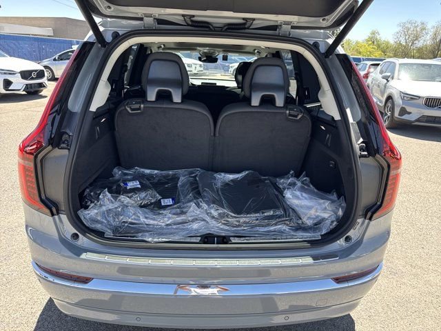 New 2025 Volvo XC90 B6 Plus w/ Protection Package Premier image 7
