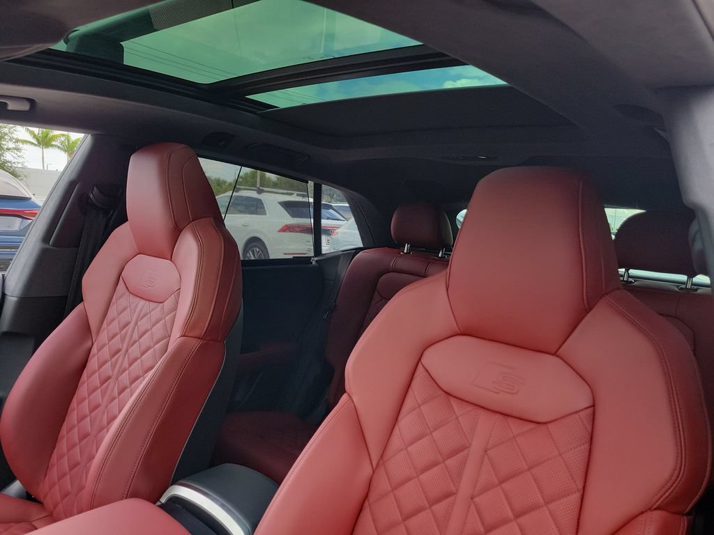 New 2026 Audi SQ8 Prestige AWD/4WD image 15