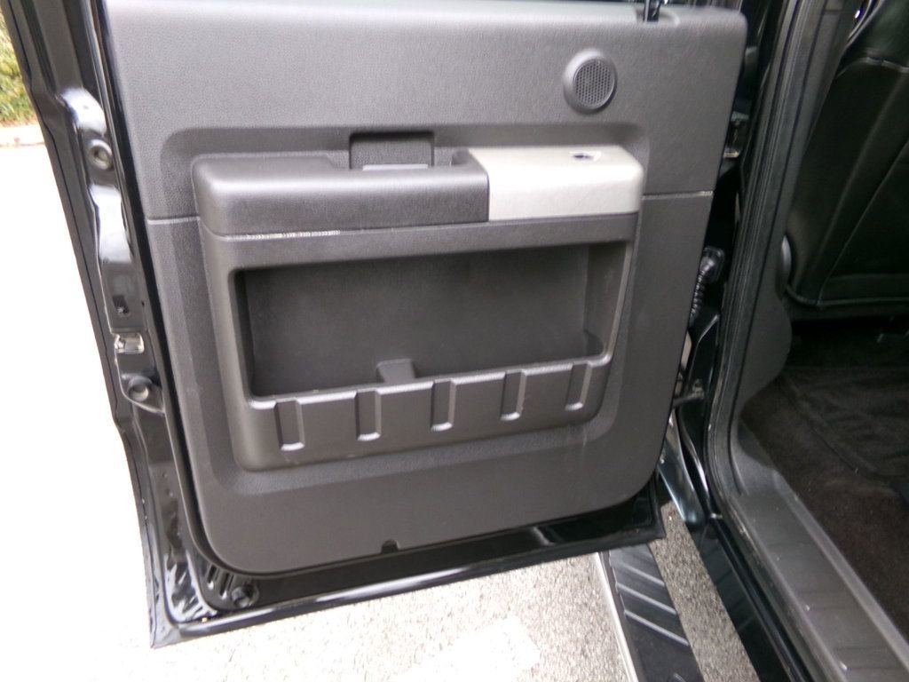 Used 2014 Ford F350 Lariat w/ Lariat Interior Package image 14