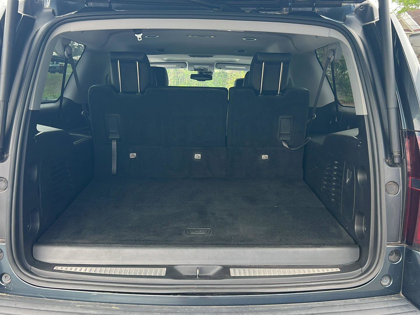 Used 2019 Chevrolet Suburban LT image 35