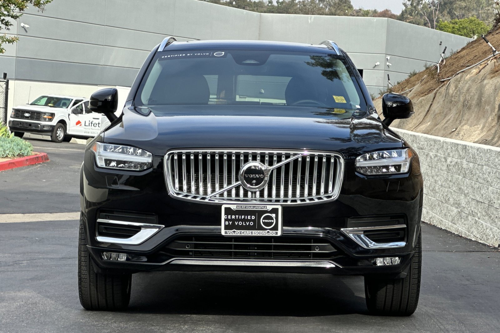Certified 2025 Volvo XC90 B6 Plus AWD/4WD image 10