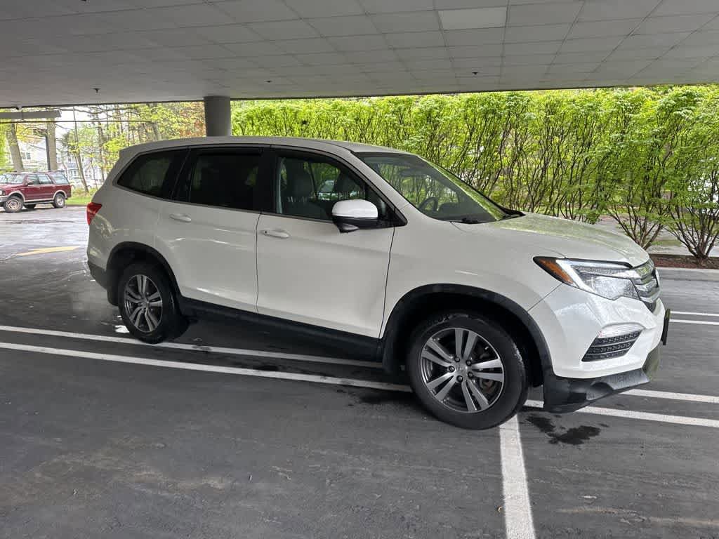 Used 2017 Honda Pilot EX image 7