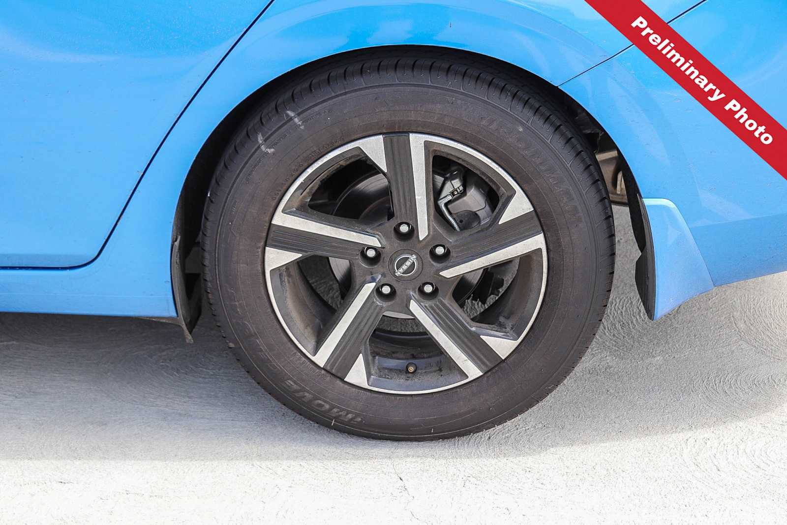 Used 2024 Nissan Sentra SV FWD image 11