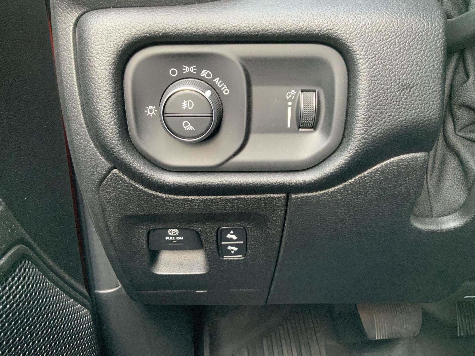 Used 2021 RAM 1500 Big Horn image 30