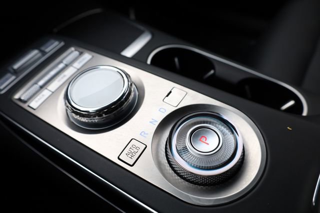 Used 2025 Genesis GV70 2.5T image 27