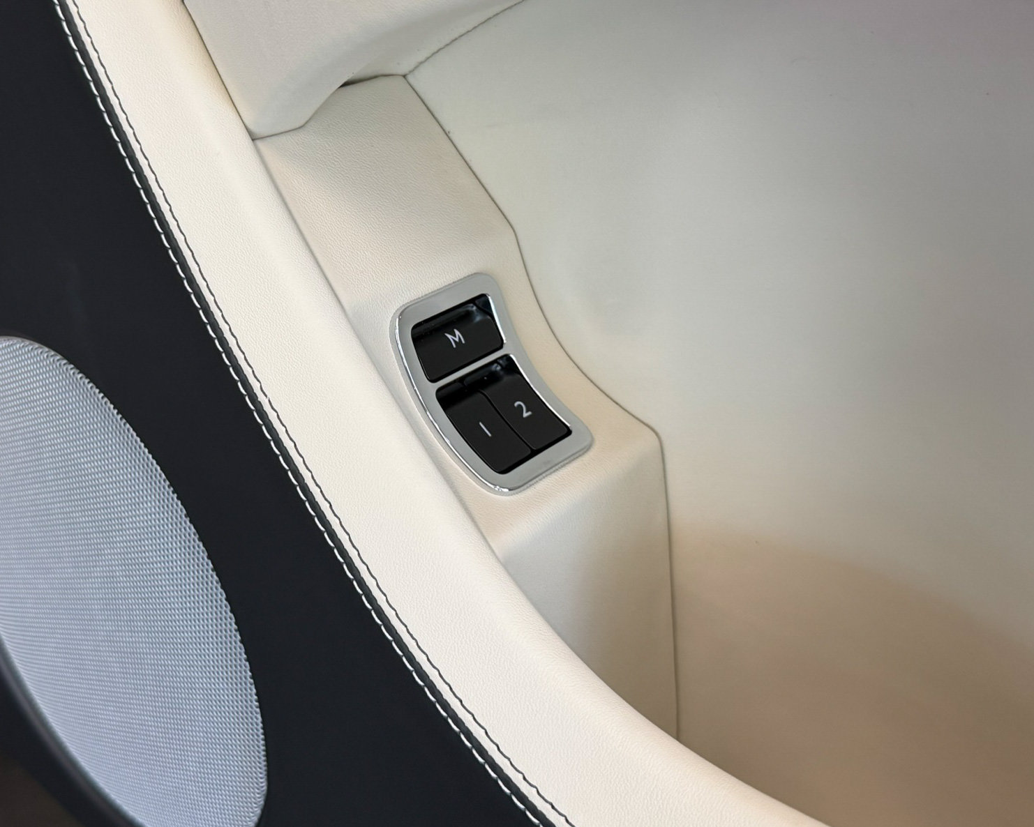 New 2026 Bentley Bentayga Extended Wheelbase AWD/4WD image 41
