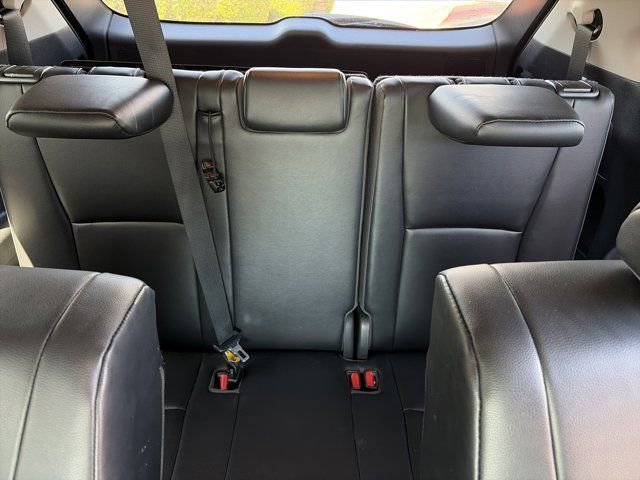 Used 2022 Toyota Highlander XLE image 14