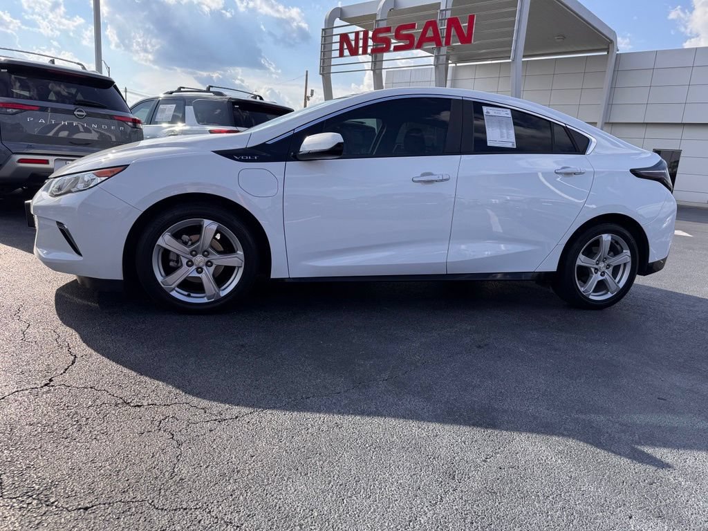 Used 2019 Chevrolet Volt LT w/ Comfort Package FWD image 2