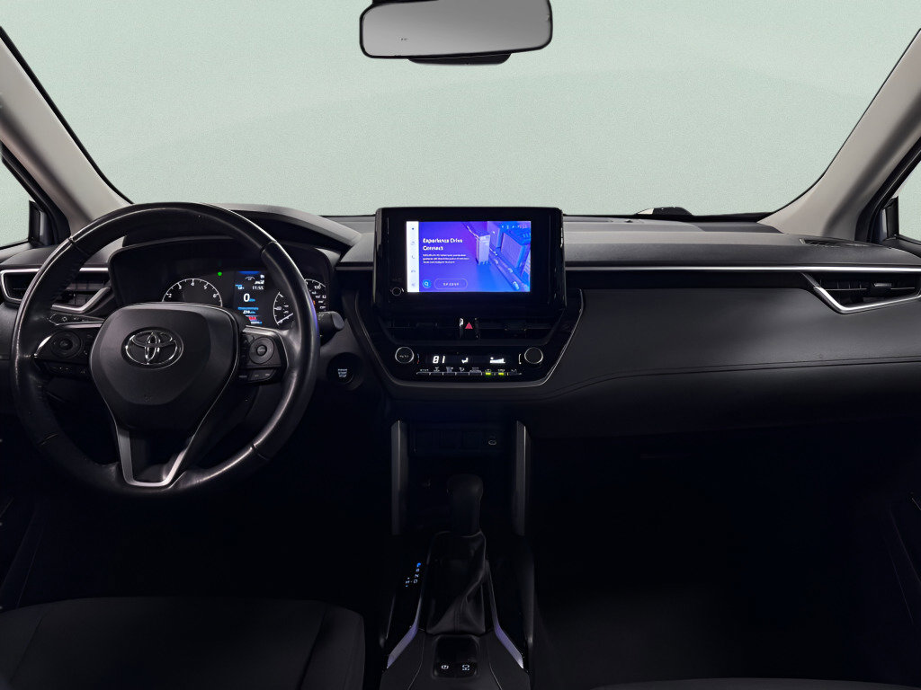 Used 2024 Toyota Corolla Cross LE image 10
