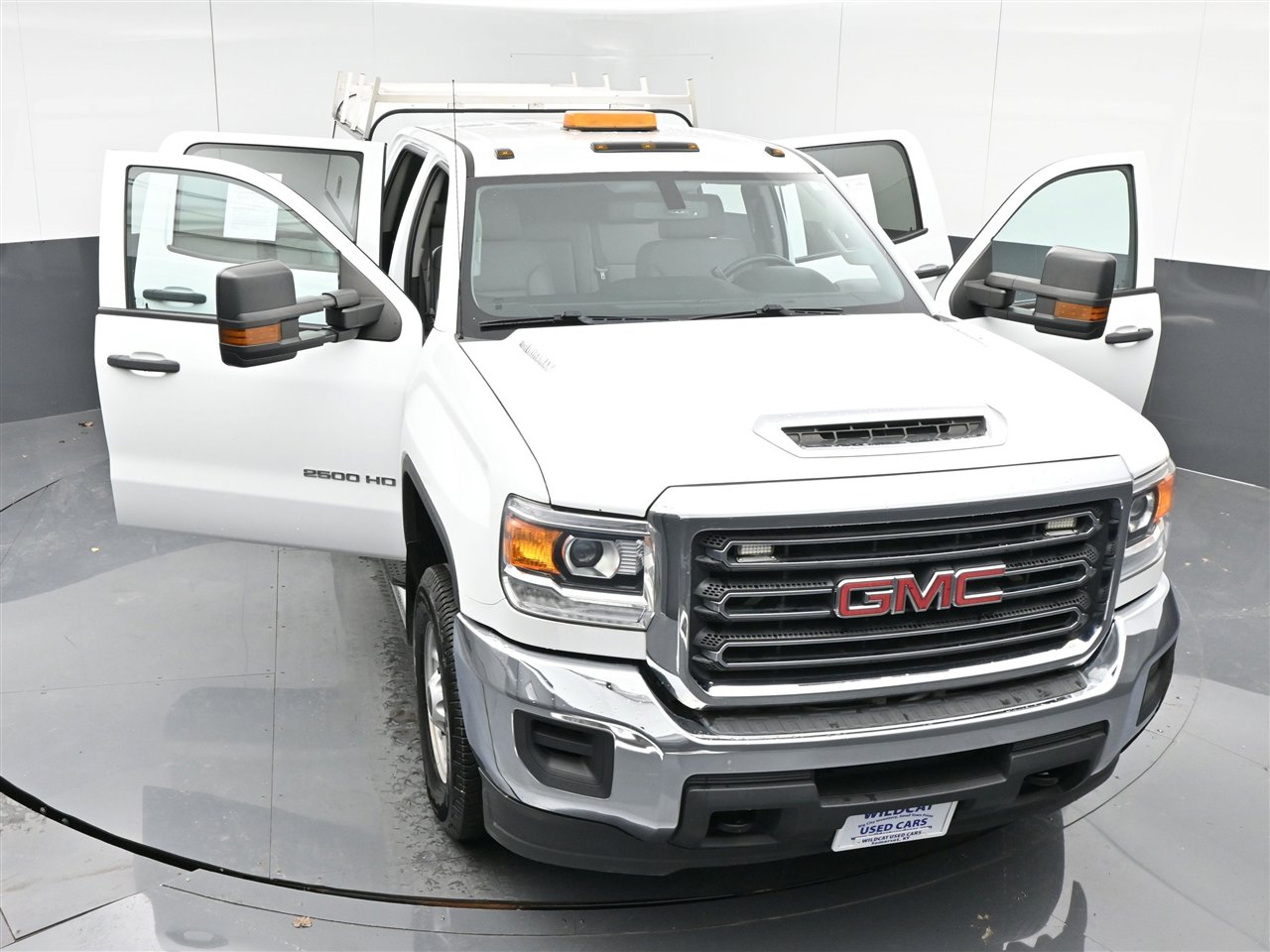 Used 2018 GMC Sierra 2500 2WD Crew Cab w/ Sierra Convenience Package image 39