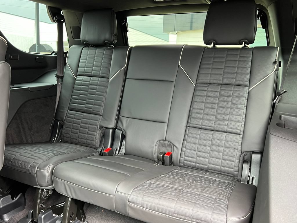 New 2026 Cadillac Escalade V w/ LPO, ONYX Package AWD/4WD image 6