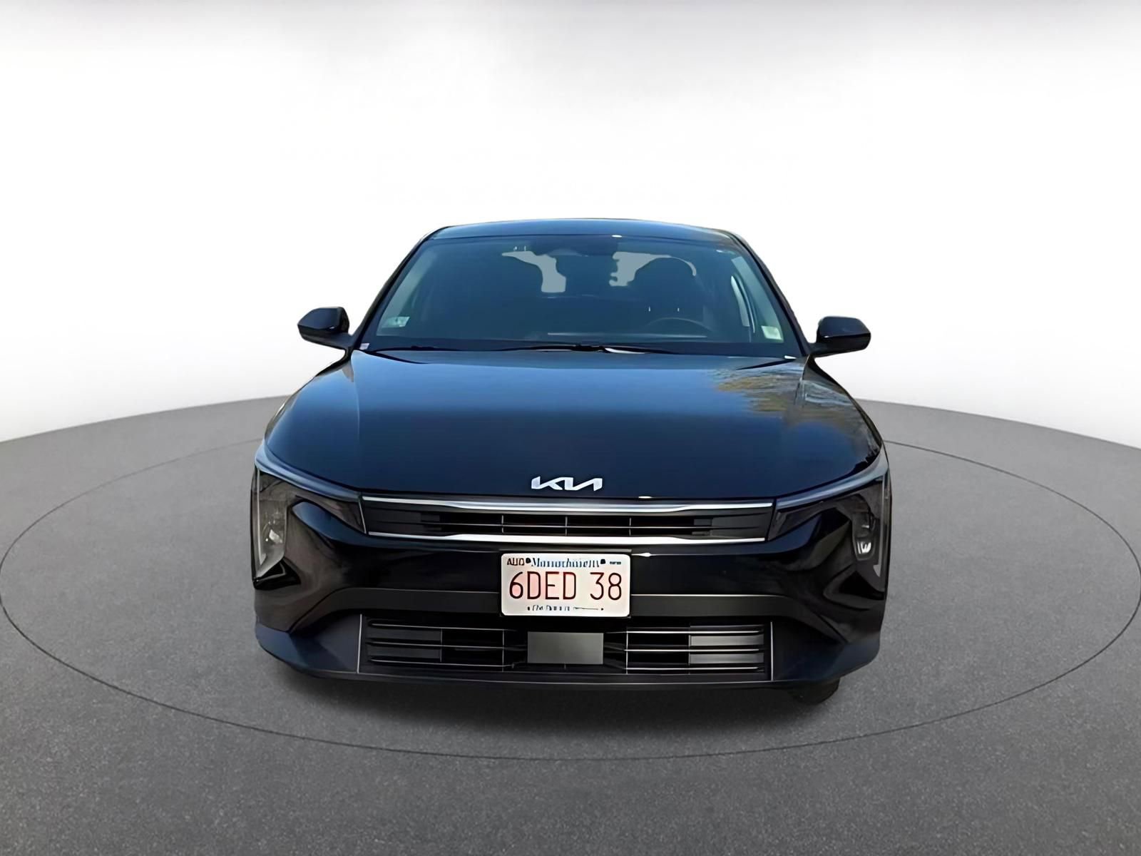Used 2025 Kia K4 FWD image 2