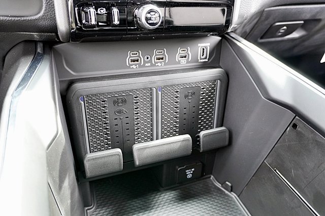 New 2026 RAM 1500 Laramie w/ Night Edition image 37