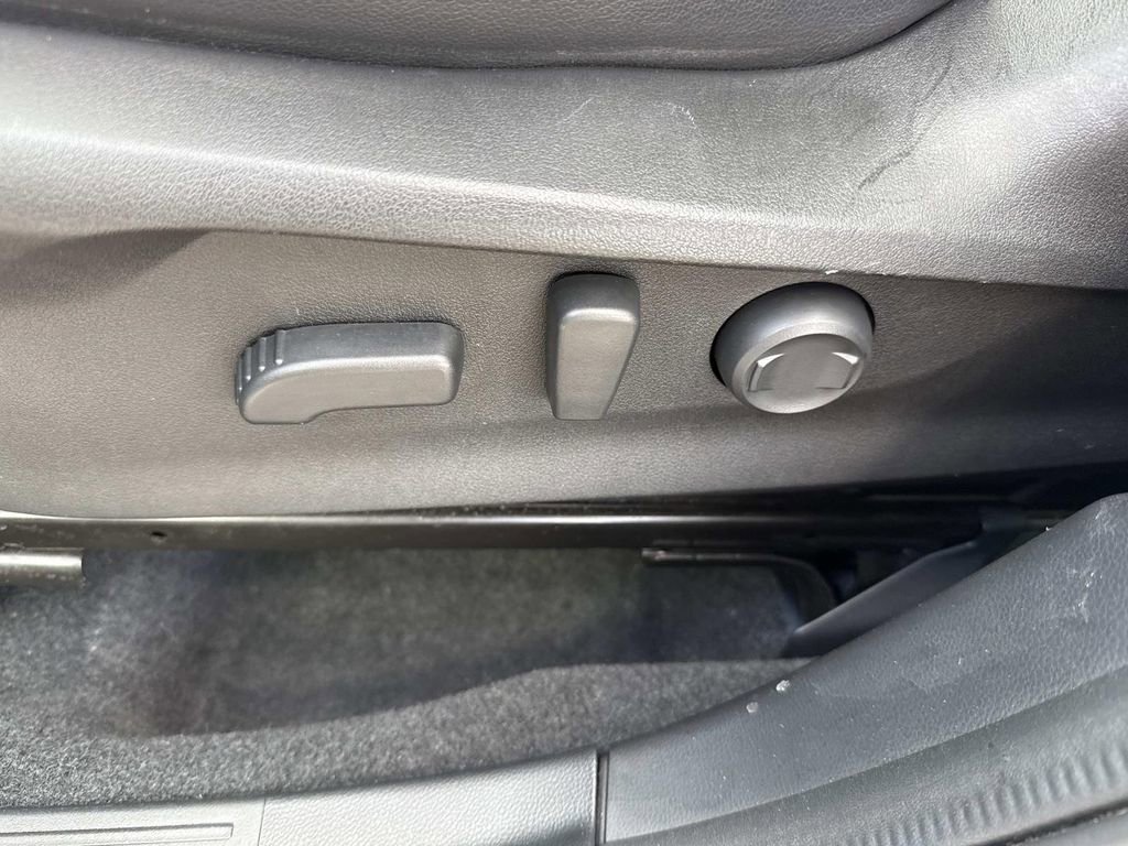 Used 2020 Subaru Forester Limited w/ Popular Package #3 image 25