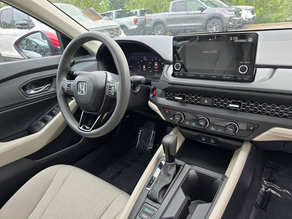 Certified 2024 Honda Accord EX image 12
