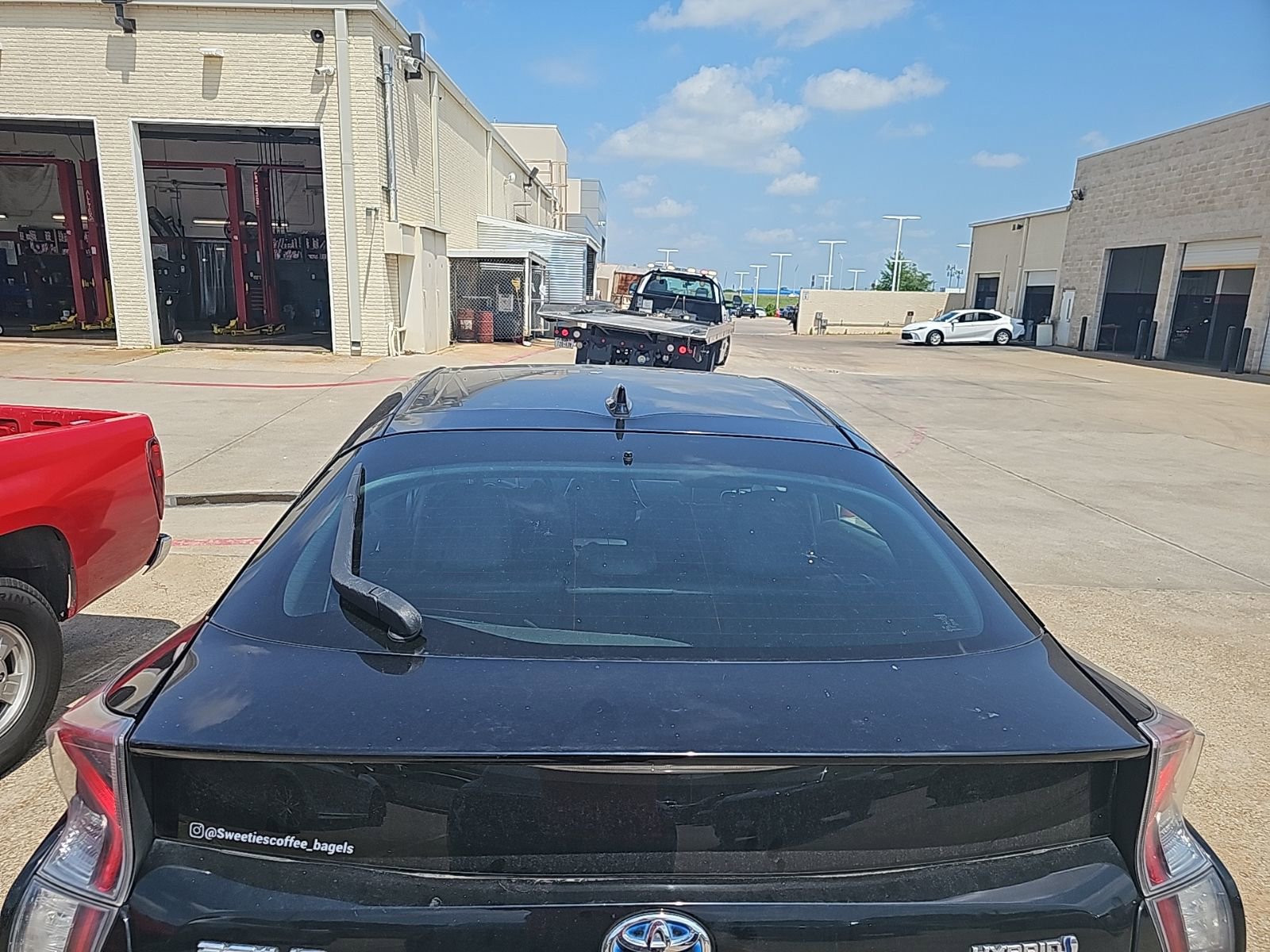 Used 2016 Toyota Prius Three Touring w/ Preferred Accessory Package image 9