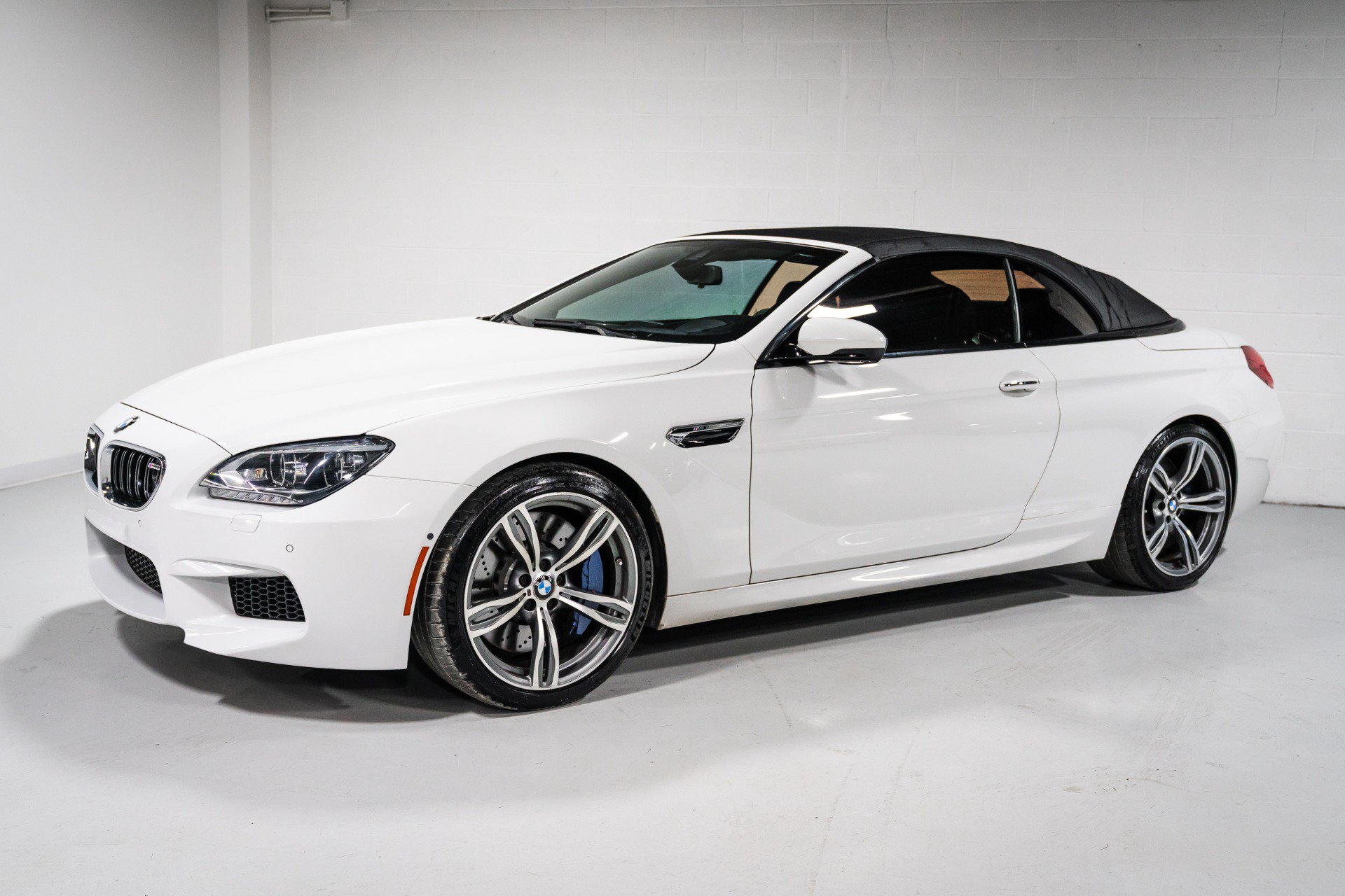 Used 2013 BMW M6 Convertible RWD image 32
