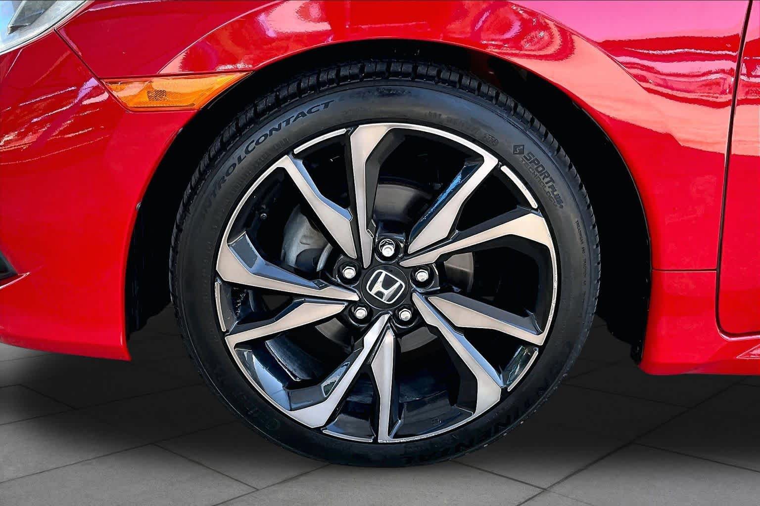 Used 2019 Honda Civic Sport image 11