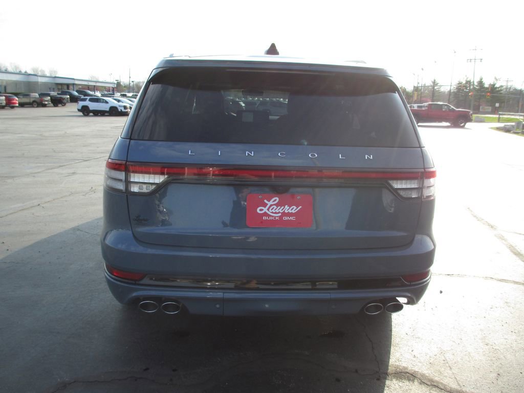 Used 2025 Lincoln Aviator Reserve w/ Jet Appearance Package image 6