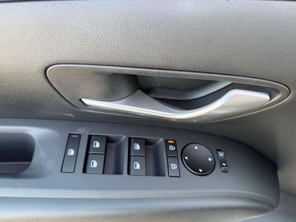 New 2026 Hyundai Tucson SE image 20
