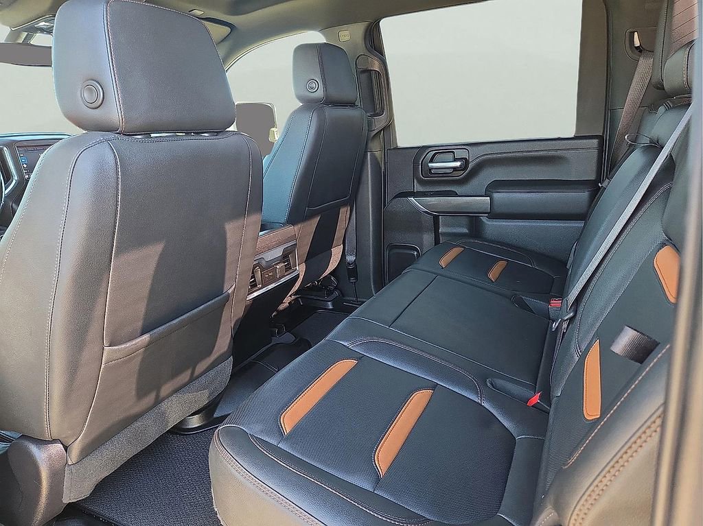 Used 2022 GMC Sierra 2500 AT4 w/ Gooseneck/5TH Wheel Package image 9