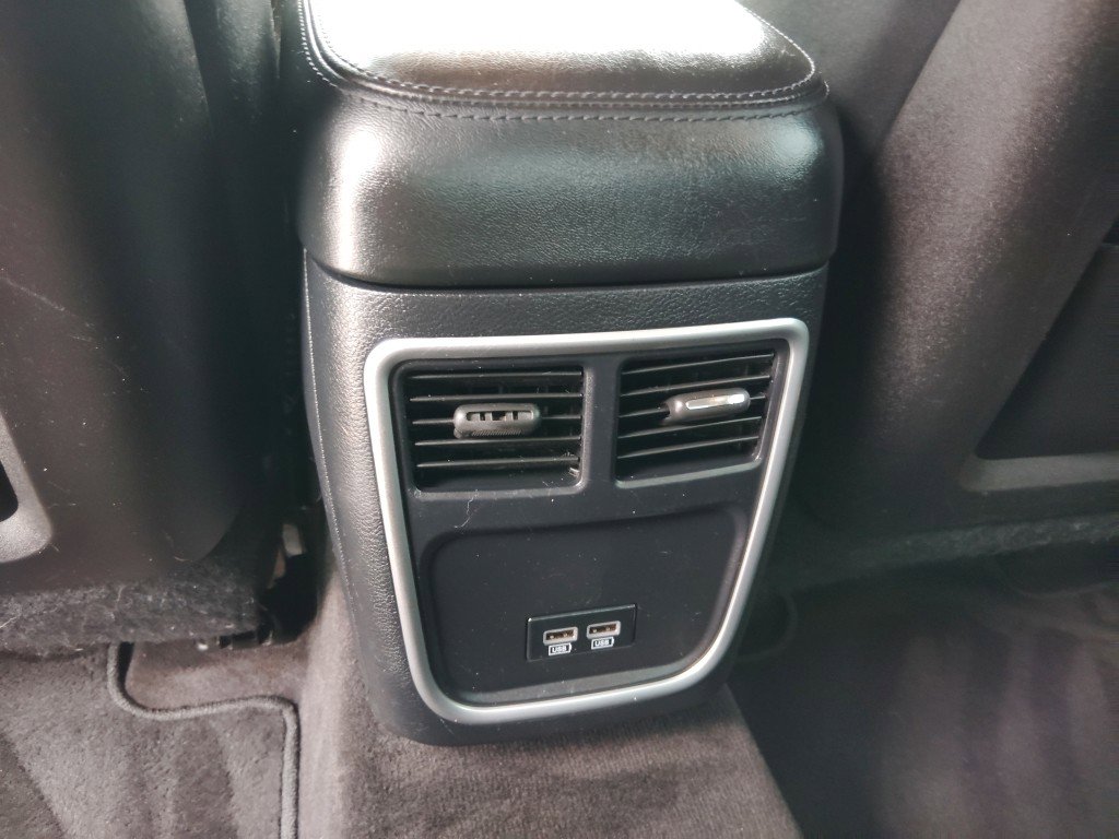 Used 2018 Chrysler 300 Touring w/ Driver Convenience Group image 26