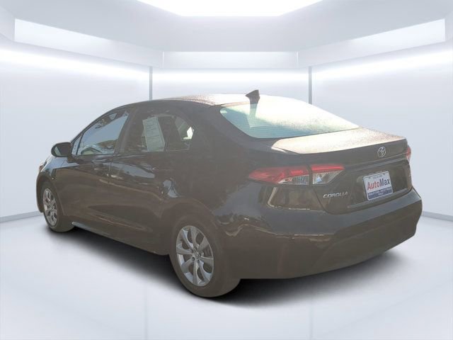 Used 2025 Toyota Corolla LE FWD image 5