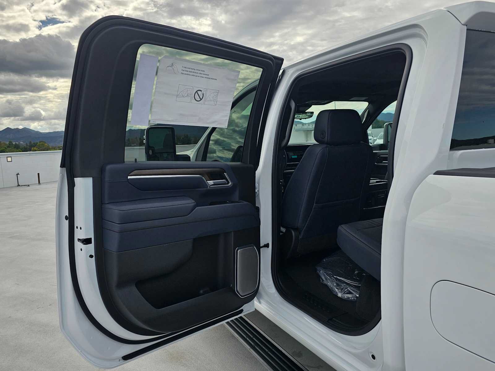New 2026 Chevrolet Silverado 2500 High Country w/ Technology Package AWD/4WD image 17