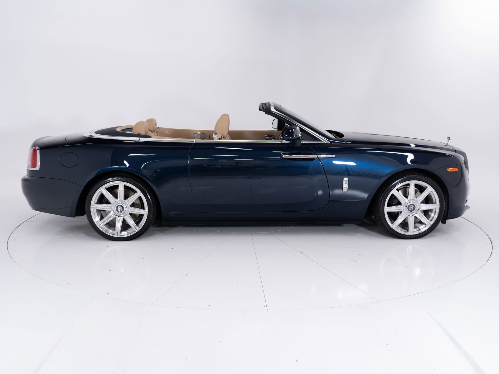 Certified 2016 Rolls-Royce Dawn image 6