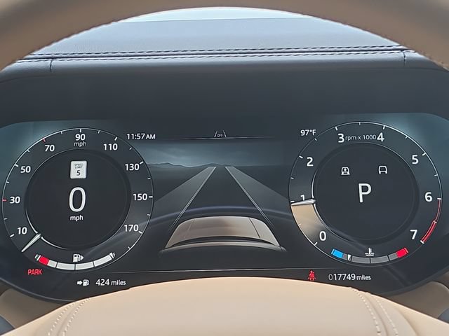 Used 2025 Land Rover Range Rover SE AWD/4WD image 17
