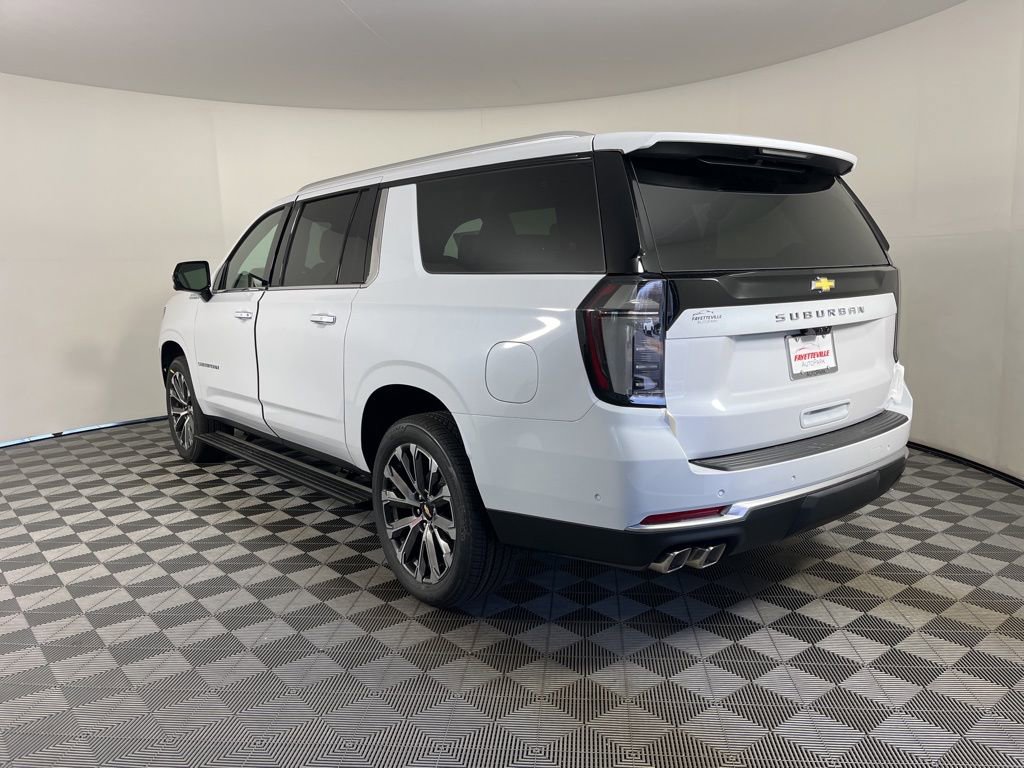 New 2026 Chevrolet Suburban High Country image 3