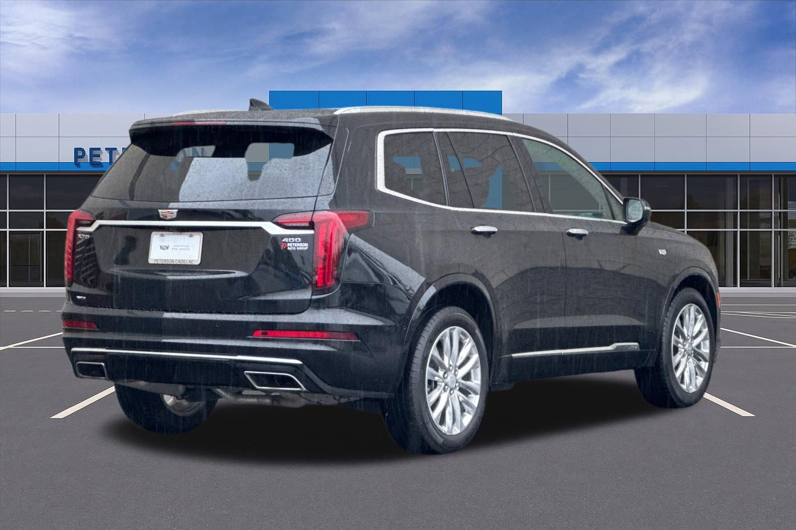 Used 2023 Cadillac XT6 Premium Luxury w/ Technology Package AWD/4WD image 4