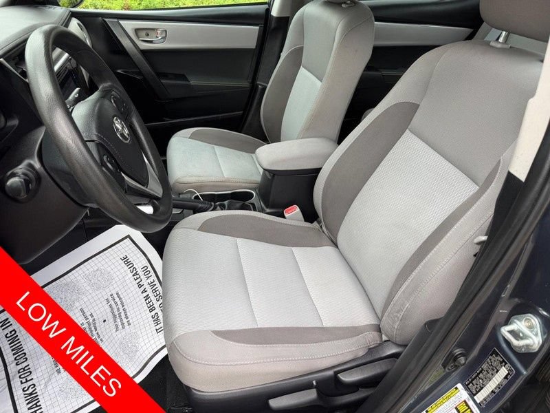 Used 2018 Toyota Corolla LE FWD image 16