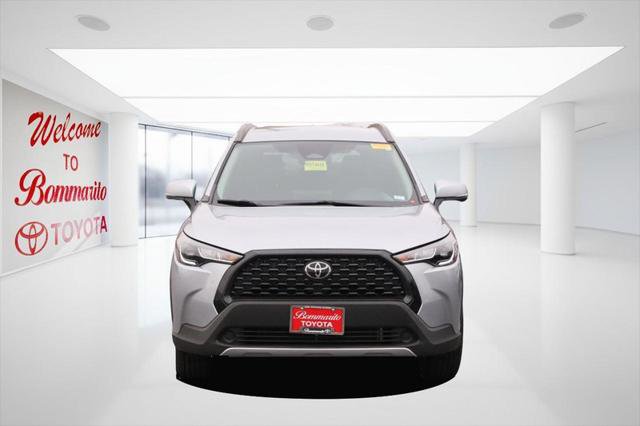 Certified 2024 Toyota Corolla Cross LE image 4