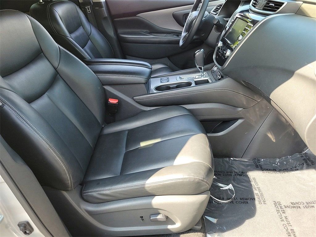 Used 2023 Nissan Murano SV image 19